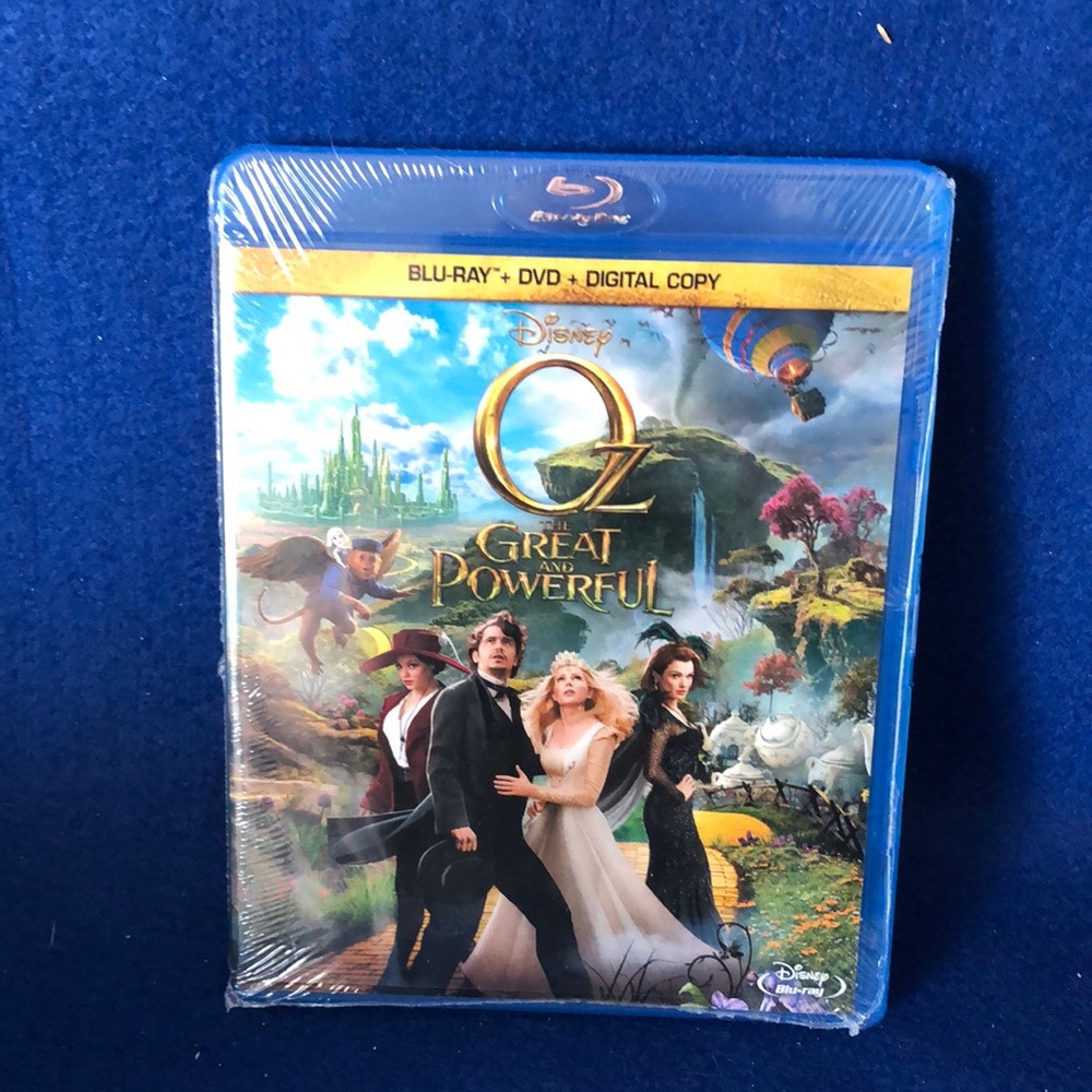 ⭐️4/$36⭐️ Disney Oz The Great and Powerful Blu-ray with Colorful Cover - Picture 1 of 3